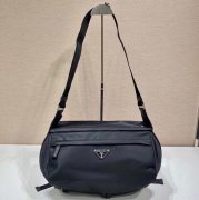 PRADA 2VH991A メッセンジャー サイズ:32x18x16cm
