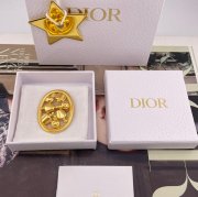 ブローチ D 香水瓶×オーバルブローチ — Diorヴィンテージシリーズ、縦横どちらの着用も可能、コレクション価値あり