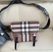 BURBERRY 2463 最新メッセンジャー サイズ:29x20x8.5cm