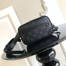 LOUIS VUITTON M82542 アルファ ミニハンドバッグ サイズ:18.5x11x6.5cm