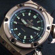 HUBLOT キングパワー 4000 チタン 池袋レプリカストア取扱