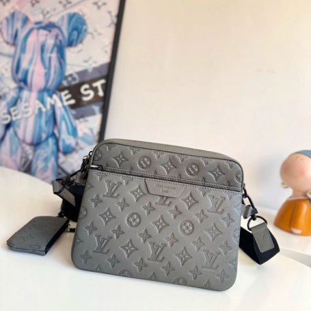 LOUIS VUITTON M27185 トリオメッセンジャー サイズ:25x18.5cm