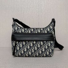 DIOR クラシックモノグラム餃子バッグ ライダーソフト サイズ:25x22cm
