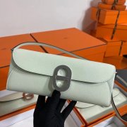 HERMES カーフスキン 脇下バッグ セミハンドメイド 24cm サイズ:24cm