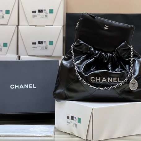 CHANEL カーフレザー クラシック ヴィンテージ 43×30×8cm サイズ:43×30×8cm