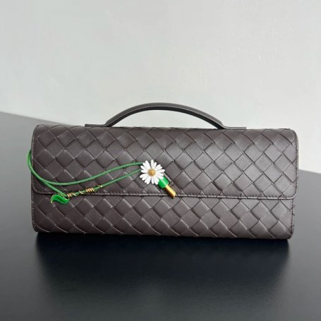 BOTTEGA VENETA BV 836810 アンディアーモ クラッチバッグ ヒナギク 31x13cm サイズ:31x13cm