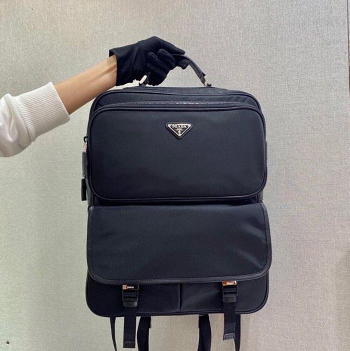 Prada リュック ファブリック ブラック 2VZ049 サイズ:38x30x13cm