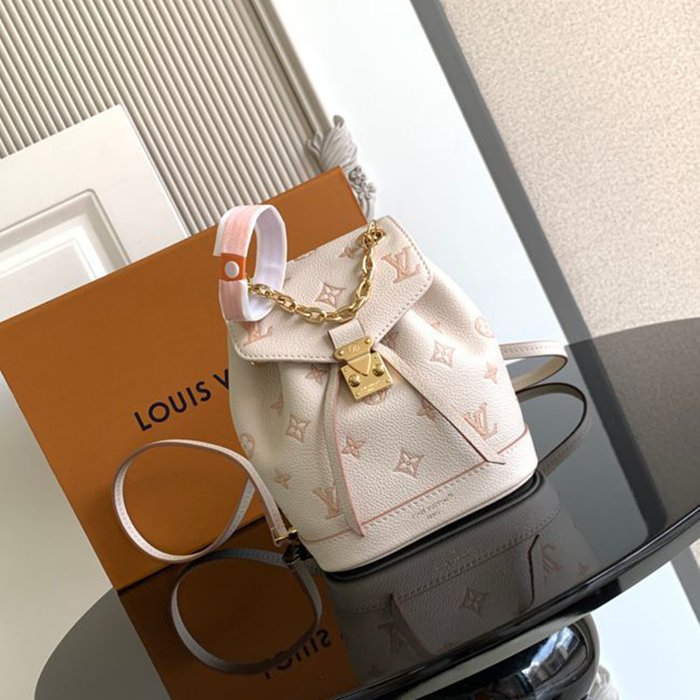 Louis Vuitton ナノノエ リュック オールレザー カラフル M13656 サイズ:19x15x10cm