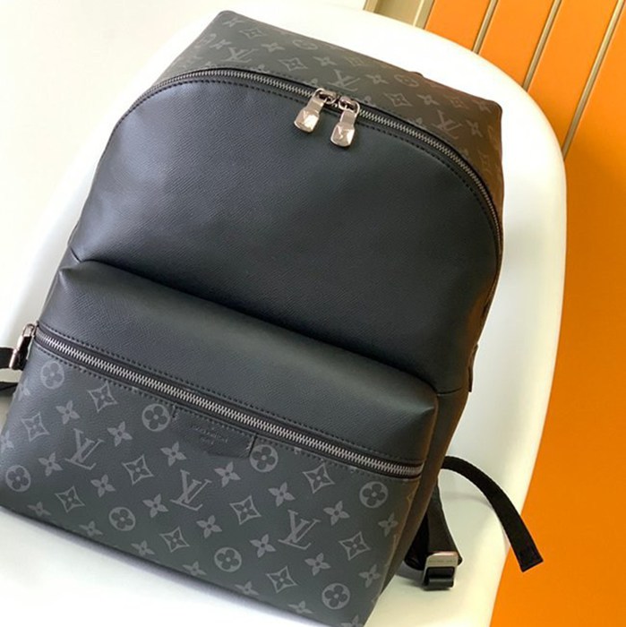 Louis Vuitton ディスカバリー スモールリュック モノグラム ブラック M30230 サイズ:40x30x20cm