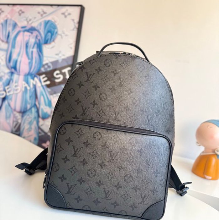 Louis Vuitton ディスカバリー カルゴ リュック モノグラム ブラック M26765 サイズ:39x30x19cm