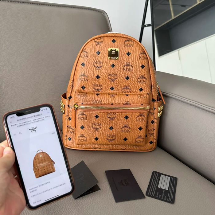 MCM スターク サイドスタッズ リュック クラシックモノグラム ブラウン 65005 サイズ:32x25x13cm