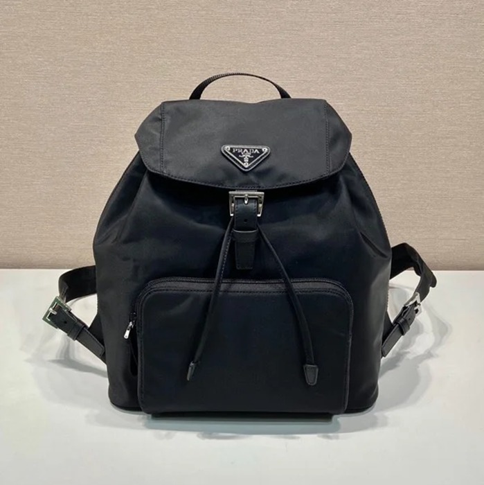 Prada ヴィンテージ リュック ナイロン ブラック 1BZ832 サイズ:29x27x13.5cm