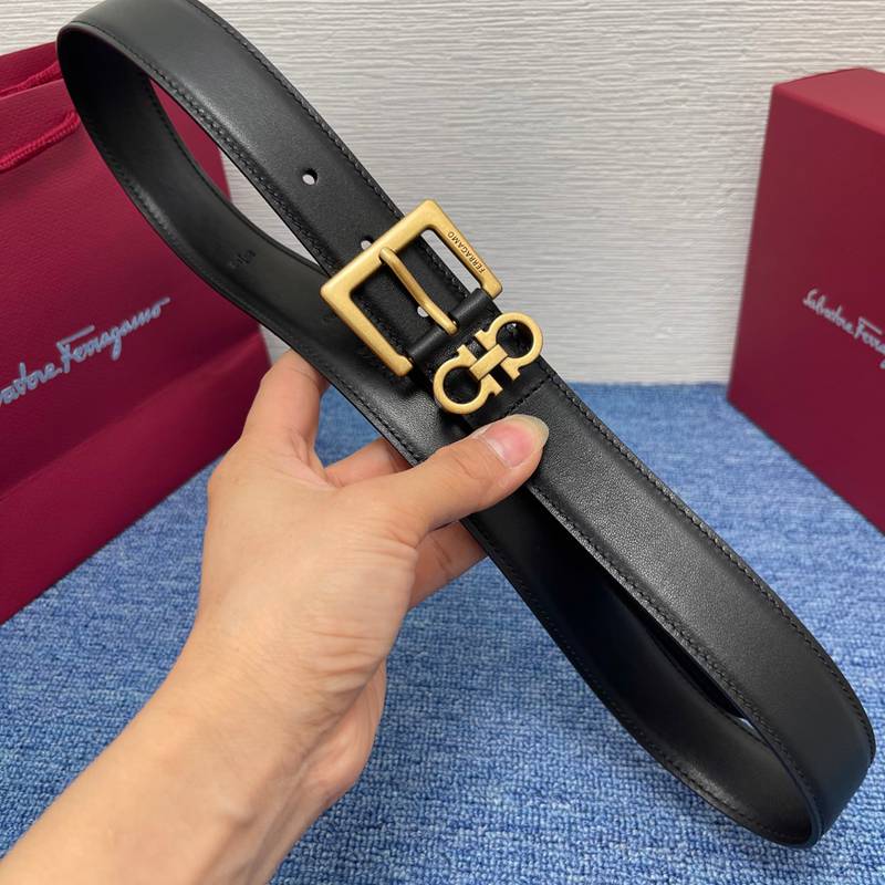 フェラガモ レディース ベルト ピンバックル 3.0cm