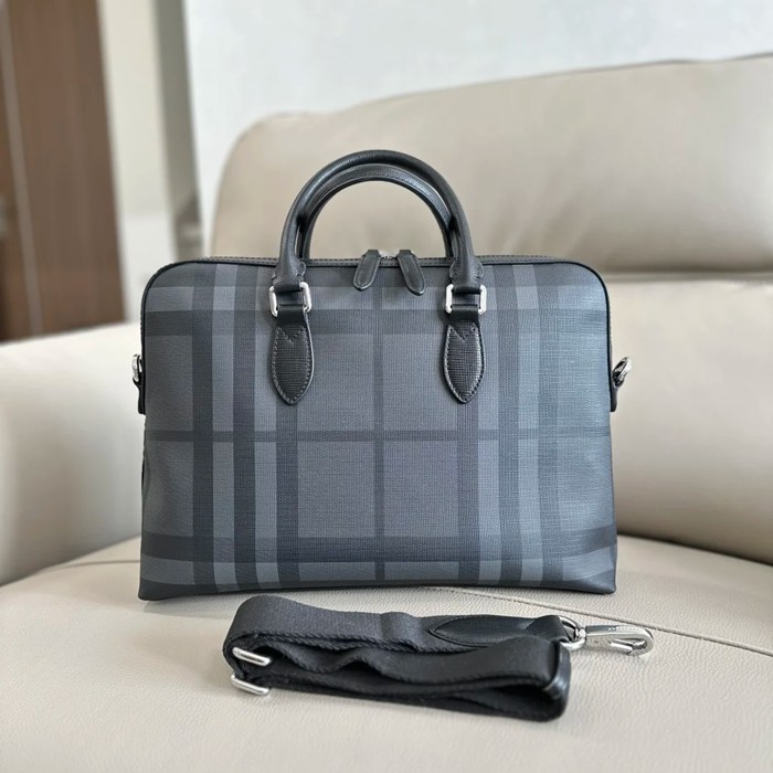 BURBERRY 884155 スモークチェックブリーフケース サイズ:37x27x5.5cm