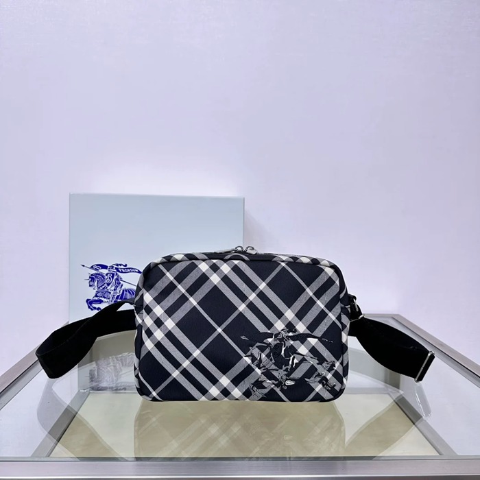BURBERRY 3201 チェックホースフェリーリュック 斜め掛け サイズ:25x18x12cm