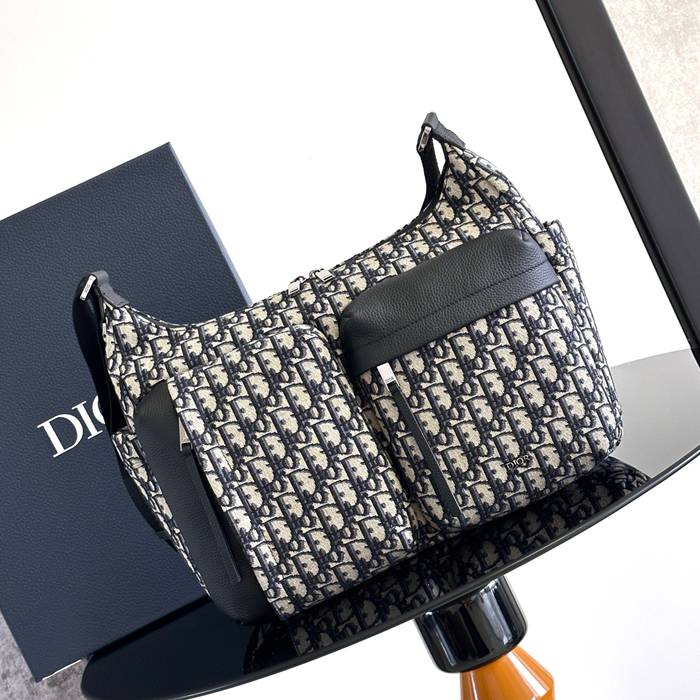 DIOR ライダーソフト餃子バッグ オブリーク 米黒 サイズ:36x30.5x14.5cm