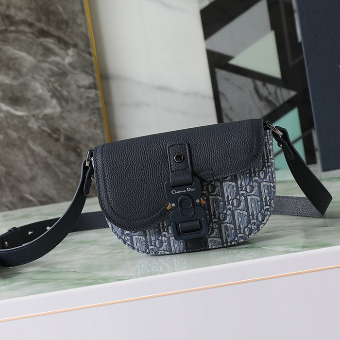 DIOR サドルメッセンジャー オブリーク 青 サイズ:20x13.5x5.5cm