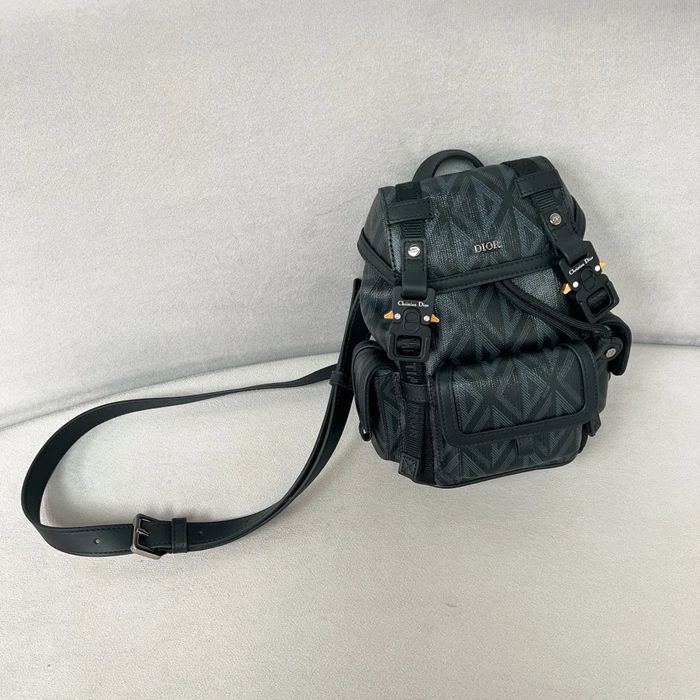 DIOR ヒットザロードミニリュック 黒ダイヤ サイズ:18.5x17.5cm