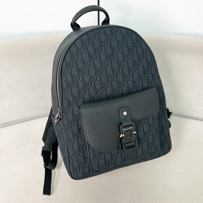 DIOR サドルリュック オブリーク サイズ:43.5x33x19.5cm