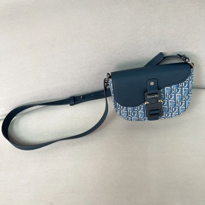 DIOR サドルメッセンジャー mini サイズ:19.5x13x4.3cm