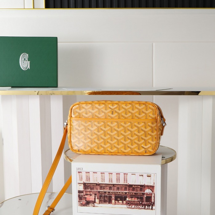 GOYARD カヴェールカメラバッグ 黄 サイズ:22.5x13cm