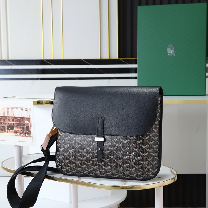 GOYARD クルシエメッセンジャー サイズ:32x25cm