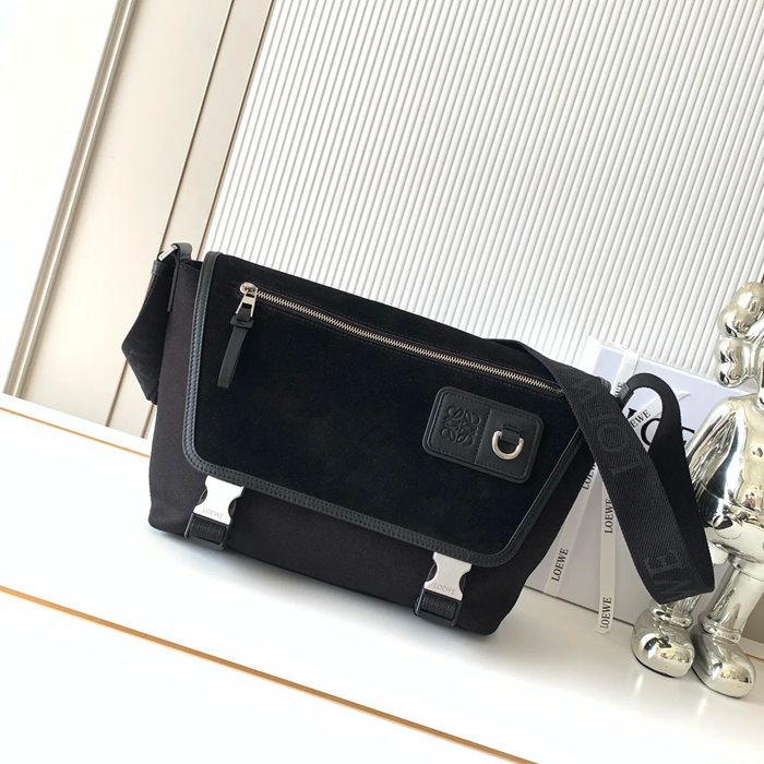 LOEWE 9100 中キャンバスメッセンジャー フレックス 黒 サイズ:38x27x9.5cm