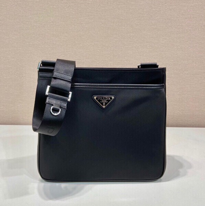 PRADA 2VH118 ショルダー サイズ:28x25cm
