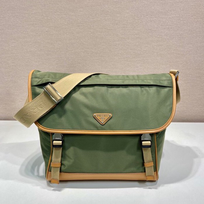 PRADA 2VD052 メッセンジャー 大 オリーブ緑 サイズ:30x27.5x14.5cm