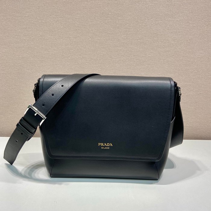 PRADA 2VD068 カーフメッセンジャー 大 サイズ:30x27.5x15cm