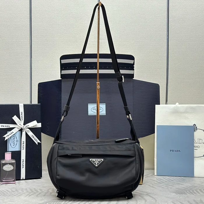 PRADA 2VH994 メッセンジャー 小 サイズ:27x15.5x14cm