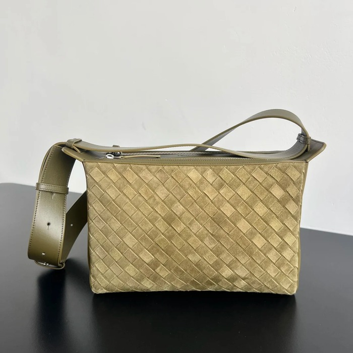 BOTTEGA VENETA BV 836016 スエードトリベッカ弁当箱バッグ サイズ:30.5x20cm