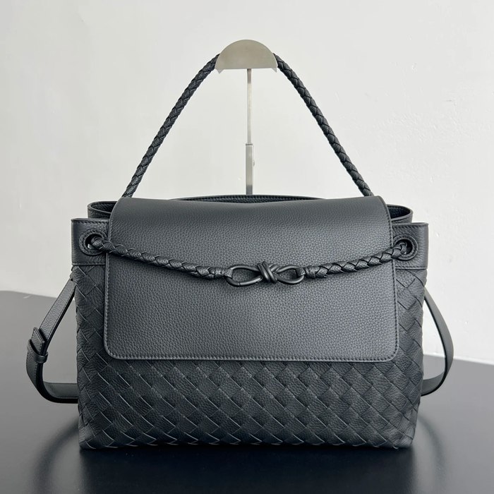 BOTTEGA VENETA BV 807715 新作粒面斜め掛け アンディアーモ サイズ:37x26x13cm