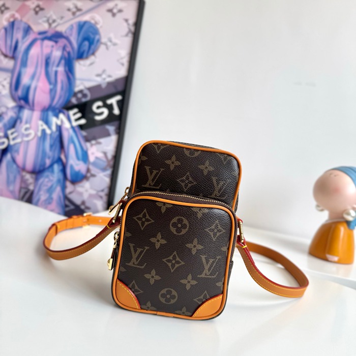 LOUIS VUITTON M14014 アマゾーヌ 斜め掛け サイズ:20x13.5cm