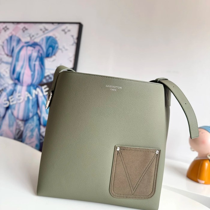 LOUIS VUITTON M26747 ヴェルソホーボーハンドバッグ サイズ:33x30x15.5cm