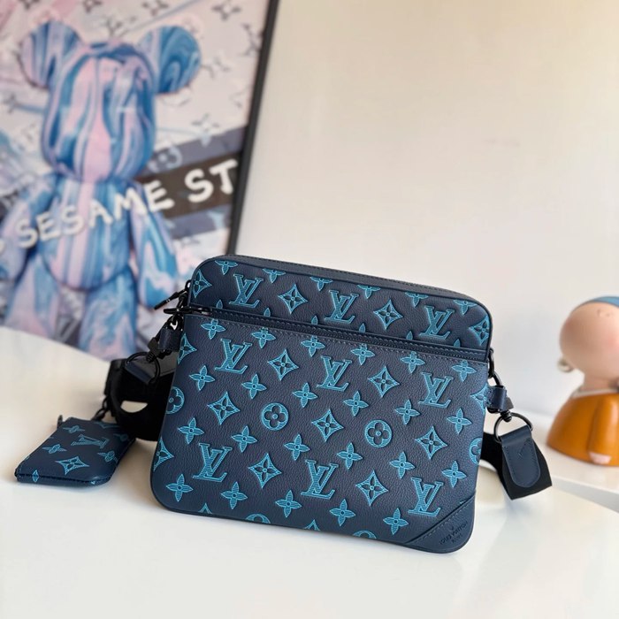 LOUIS VUITTON M46604 トリオメッセンジャー サイズ:25x18.5cm