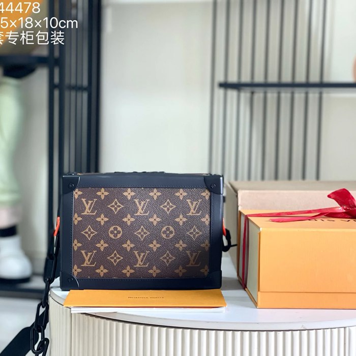 LOUIS VUITTON M44478 イタリアA級レザー斜め掛け サイズ:25x18x10cm