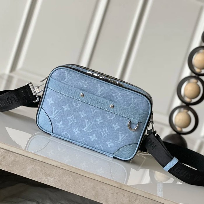 LOUIS VUITTON M14073 アルファ メッセンジャー サイズ:24x16cm