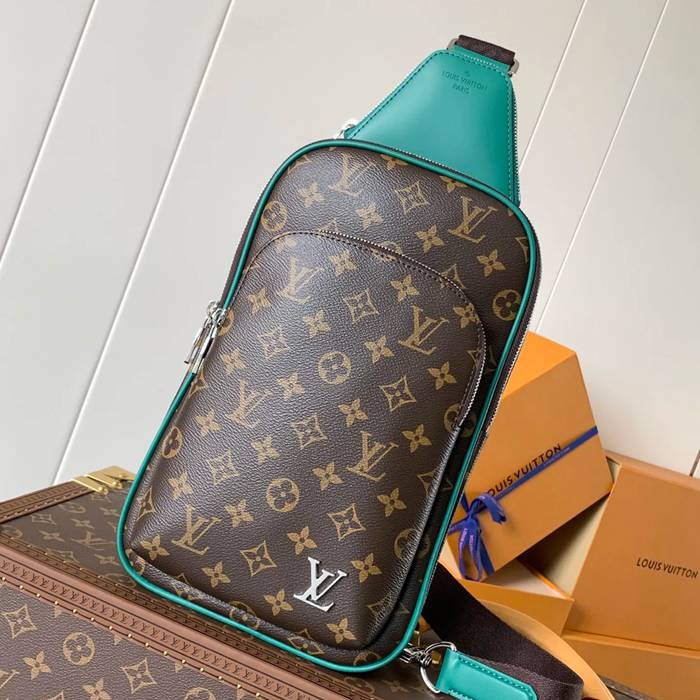LOUIS VUITTON M12734 コーティングキャンバスショルダー アベニュー サイズ:31x20cm