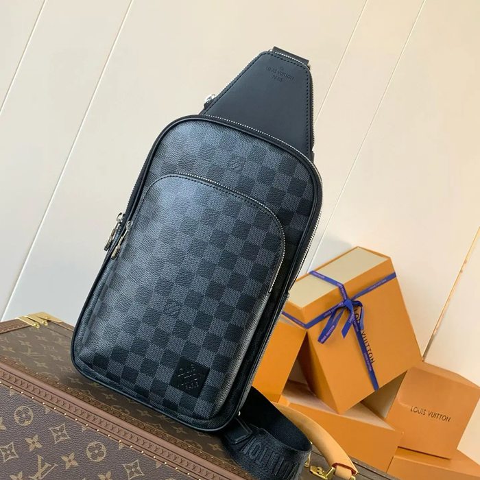 LOUIS VUITTON N45302 小ショルダー アベニュー サイズ:31x20cm