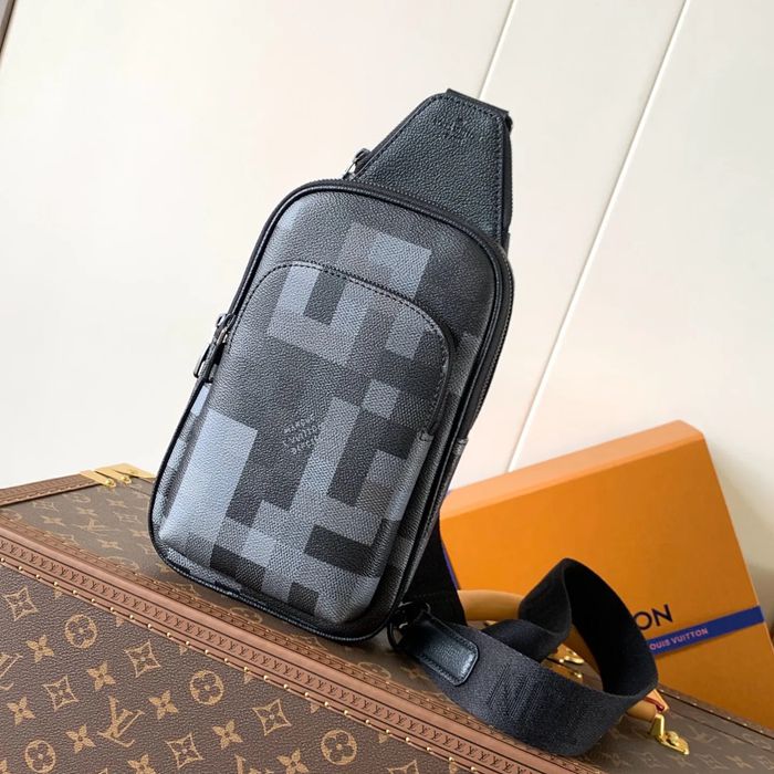 LOUIS VUITTON M14953 黒コーティングキャンバス胸バッグ サイズ:33x16x5.7cm