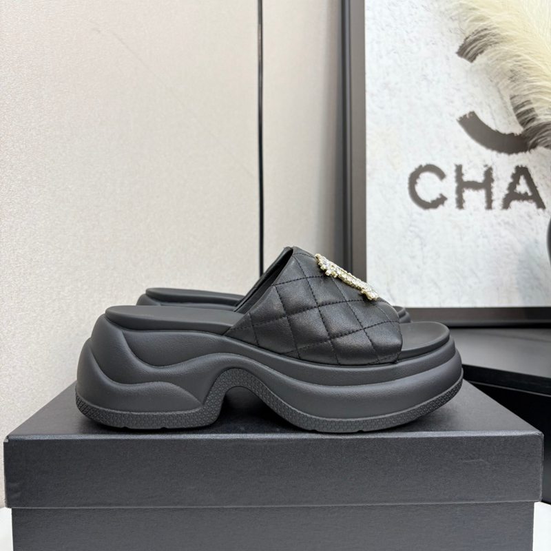 【CHANEL】2026スリッポンレディース