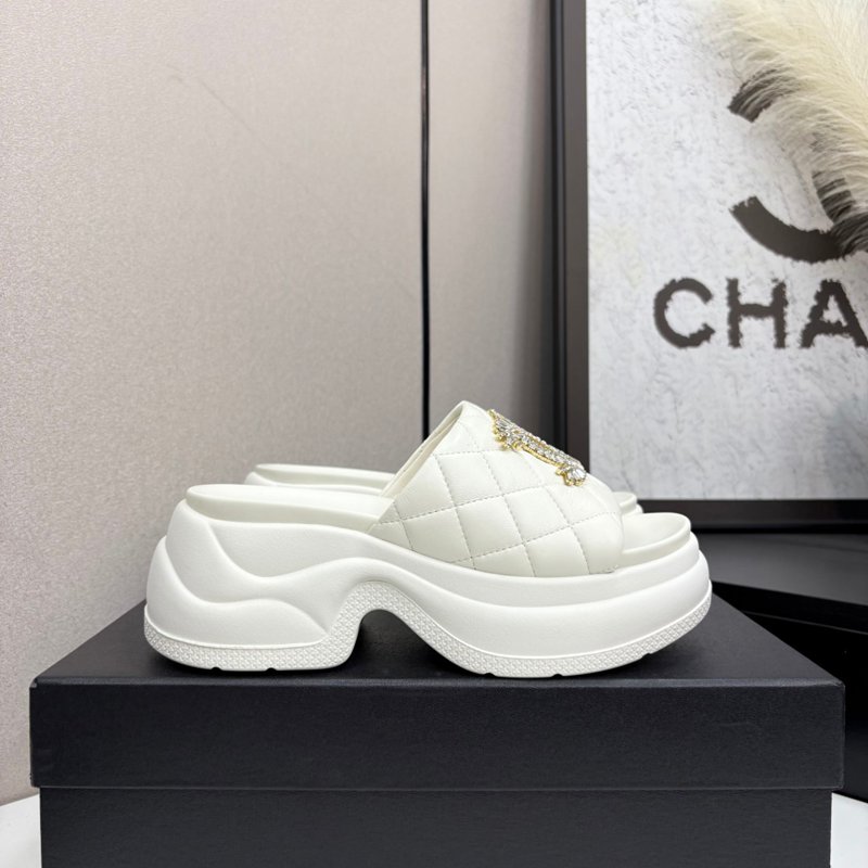 【CHANEL】2026スリッポンレディース