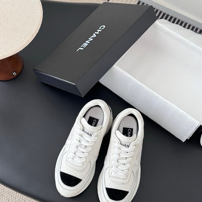 【CHANEL】25Cスニーカーレディース