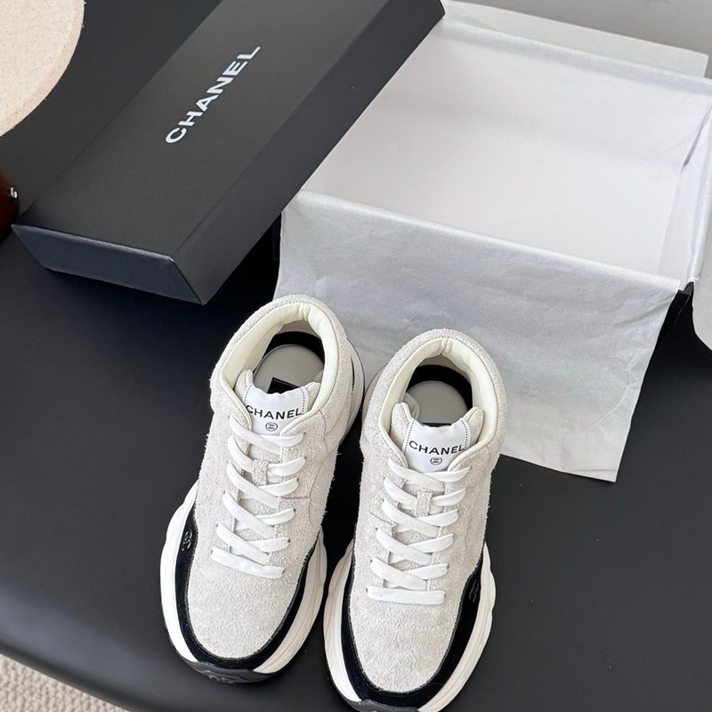 【CHANEL】25Cスニーカーレディース