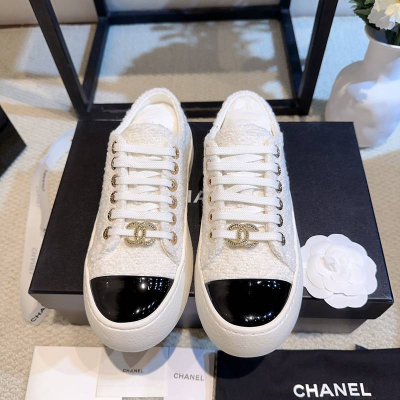 【CHANEL】25スニーカーレディース