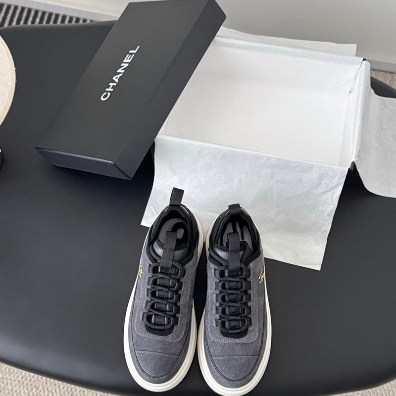 【CHANEL】25Cスニーカーレディース