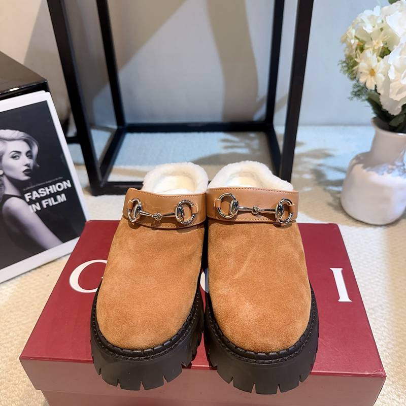 【GUCCI】ファースリッポンレディース