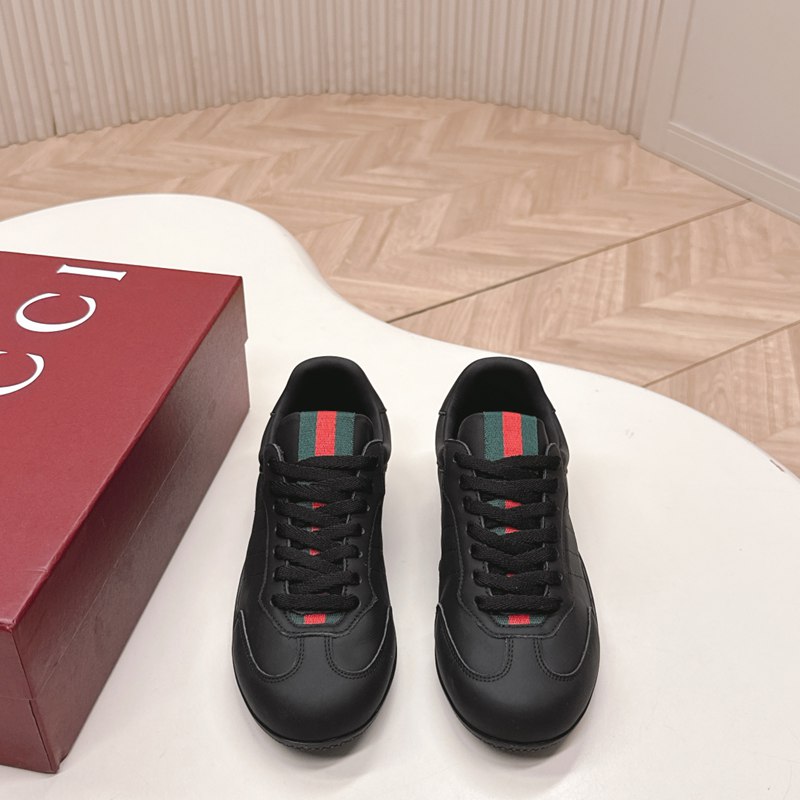 【GUCCI】新作アガサスニーカーメンズレディース