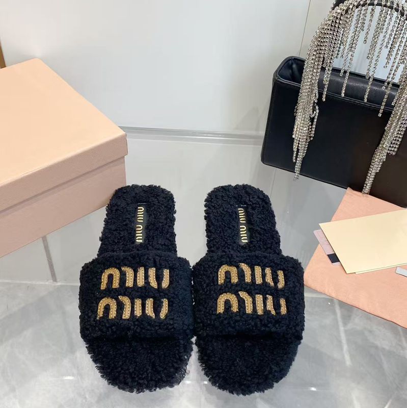 【MIUMIU】2026新色ウールスリッポンファースリッパレディース